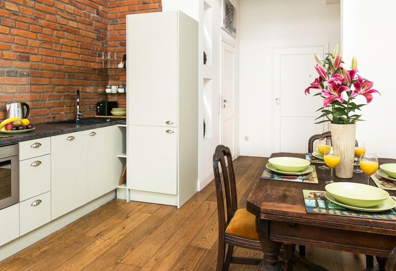 Old Town Brigue Apartment By Otium Cracovia Esterno foto