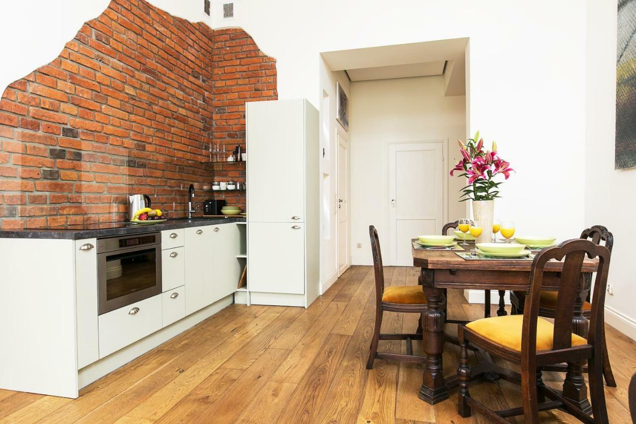Old Town Brigue Apartment By Otium Cracovia Esterno foto