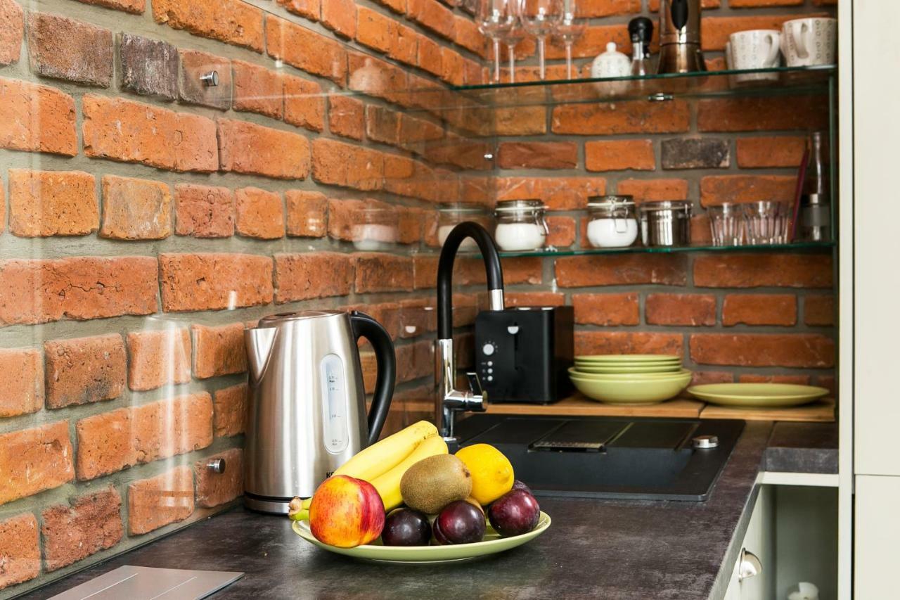 Old Town Brigue Apartment By Otium Cracovia Esterno foto