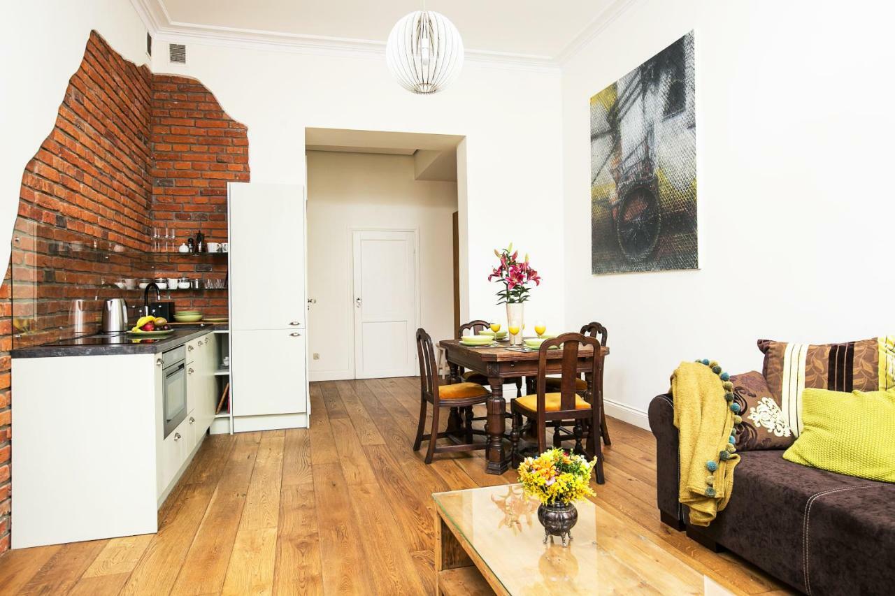 Old Town Brigue Apartment By Otium Cracovia Esterno foto