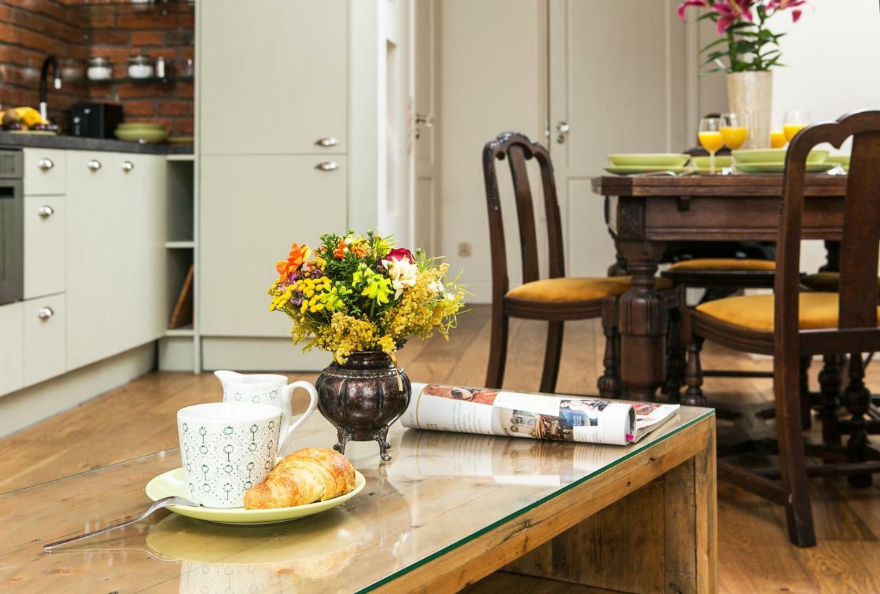 Old Town Brigue Apartment By Otium Cracovia Esterno foto