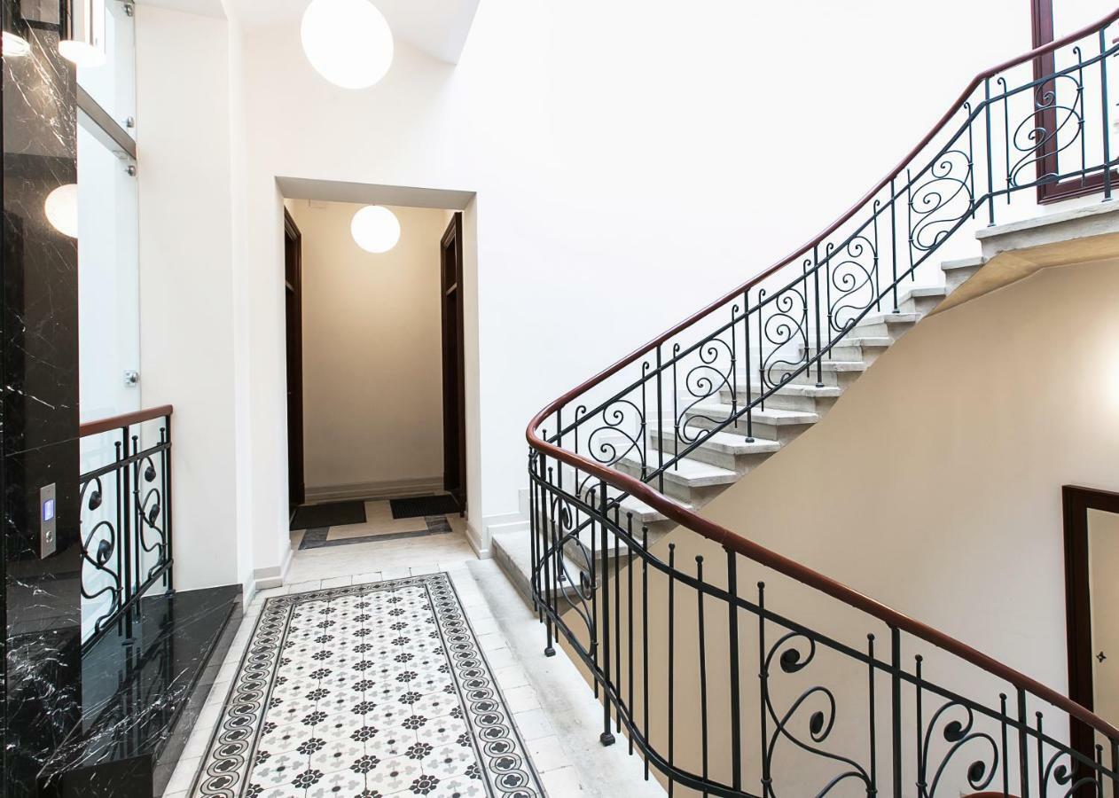 Old Town Brigue Apartment By Otium Cracovia Esterno foto